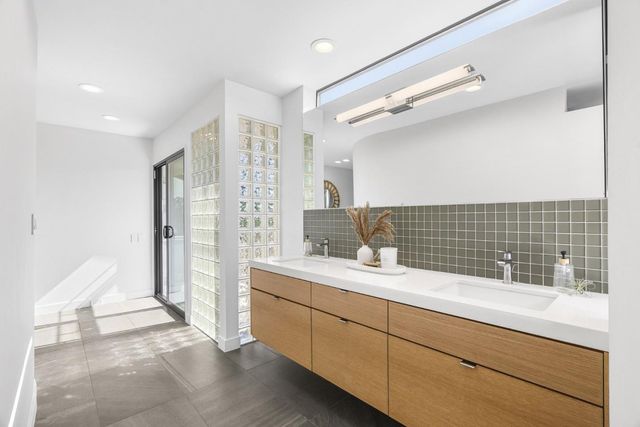 400 Endlich Drive, Santa Cruz, CA 95060