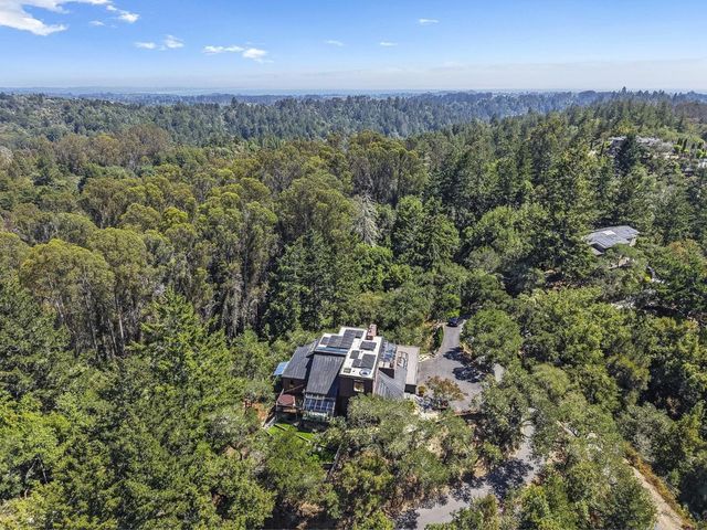 400 Endlich Drive, Santa Cruz, CA 95060