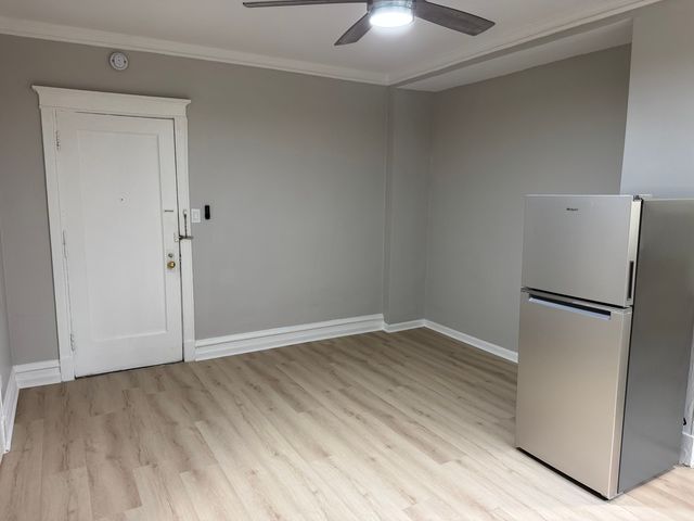 4363 N Kenmore Avenue 209, Chicago, IL 60613