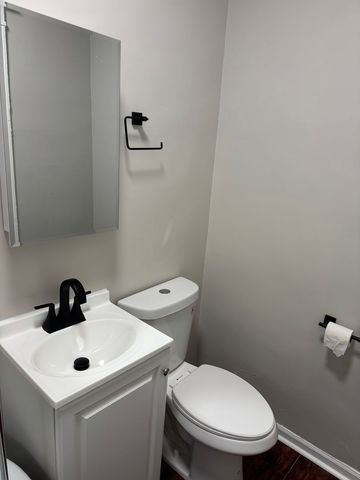 4363 N Kenmore Avenue 209, Chicago, IL 60613