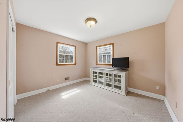 54 Richwood Pl, Denville Twp., NJ 07834