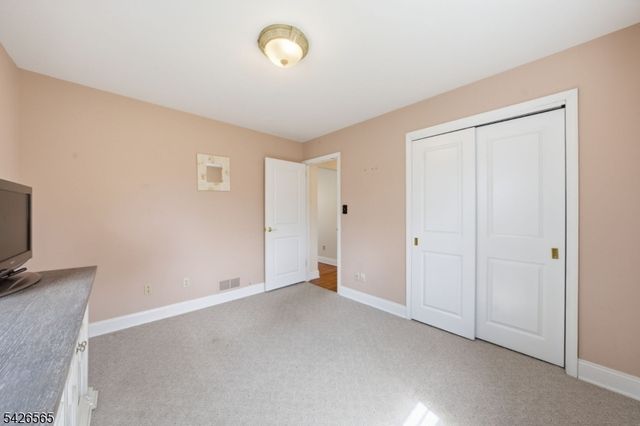 54 Richwood Pl, Denville Twp., NJ 07834