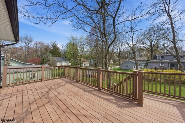 54 Richwood Pl, Denville Twp., NJ 07834