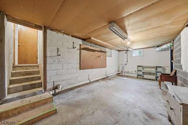 54 Richwood Pl, Denville Twp., NJ 07834