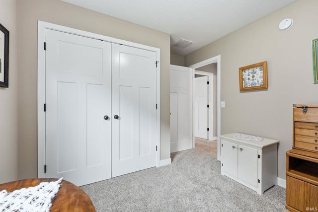 7179 Wolfsboro Lane, Fort Wayne, IN 46835