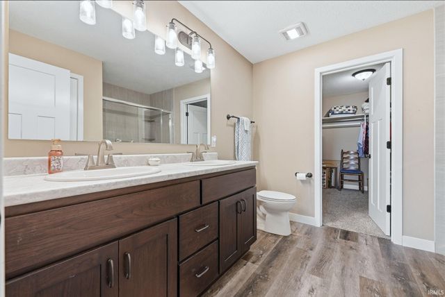 7179 Wolfsboro Lane, Fort Wayne, IN 46835