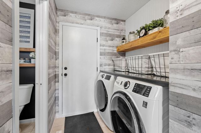 495 Pleasant Court, Chaska, MN 55318