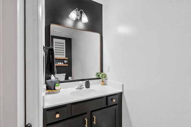 495 Pleasant Court, Chaska, MN 55318