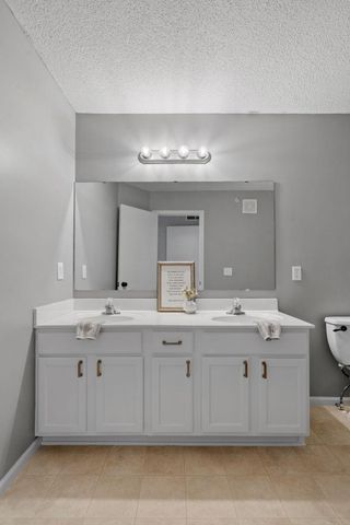 495 Pleasant Court, Chaska, MN 55318