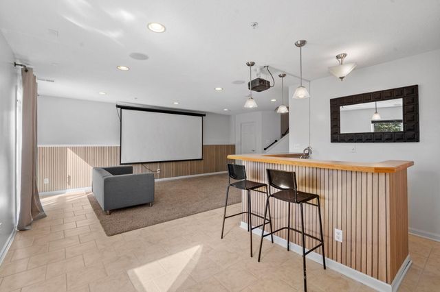 495 Pleasant Court, Chaska, MN 55318