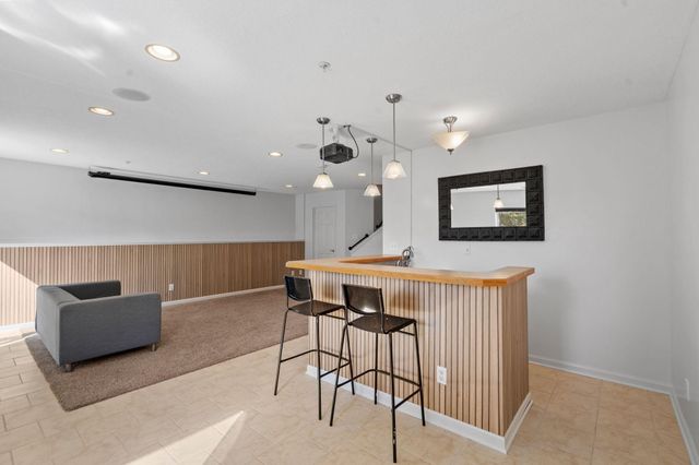 495 Pleasant Court, Chaska, MN 55318