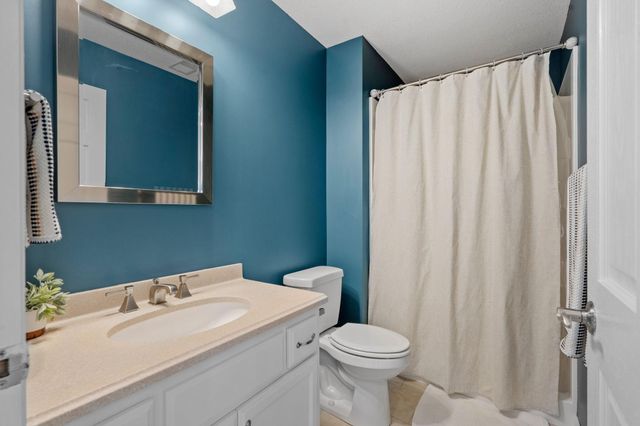 495 Pleasant Court, Chaska, MN 55318