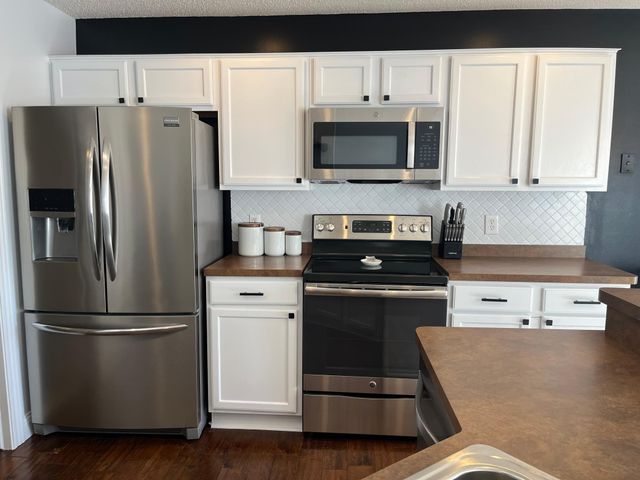 495 Pleasant Court, Chaska, MN 55318