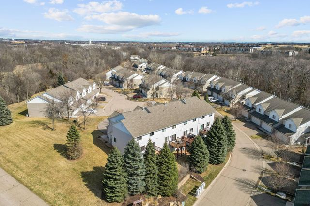 495 Pleasant Court, Chaska, MN 55318