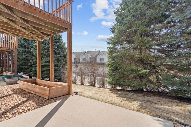 495 Pleasant Court, Chaska, MN 55318