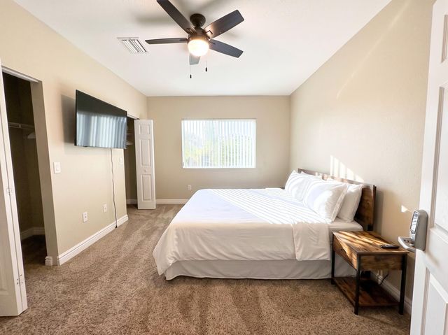 7843 CATALINA Circle, Tamarac, FL 33321