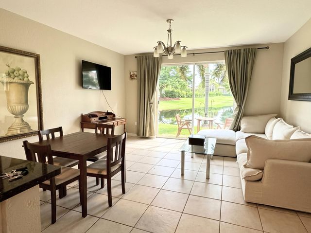 7843 CATALINA Circle, Tamarac, FL 33321