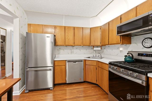 401 Danbury Lane, East Brunswick, NJ 08816