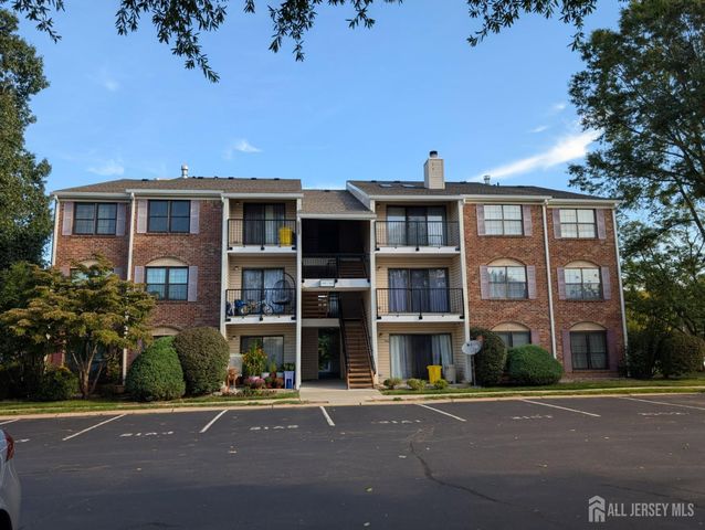 401 Danbury Lane, East Brunswick, NJ 08816