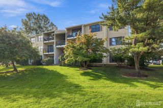401 Danbury Lane, East Brunswick, NJ 08816