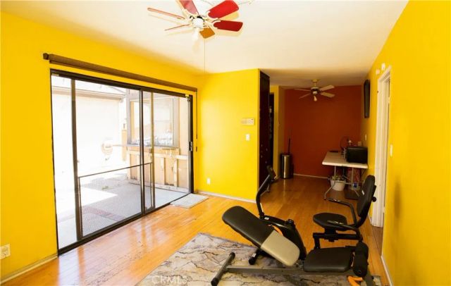 8430 Winnetka Avenue 20, Winnetka, CA 91306