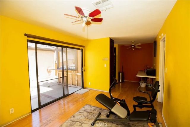8430 Winnetka Avenue 20, Winnetka, CA 91306