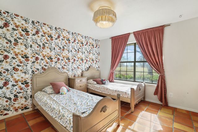 2467 County Road 1220, Lake Creek, TX 75450