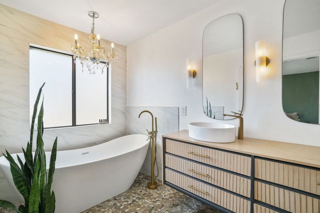 2467 County Road 1220, Lake Creek, TX 75450