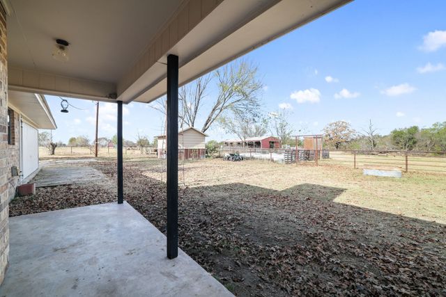 2467 County Road 1220, Lake Creek, TX 75450