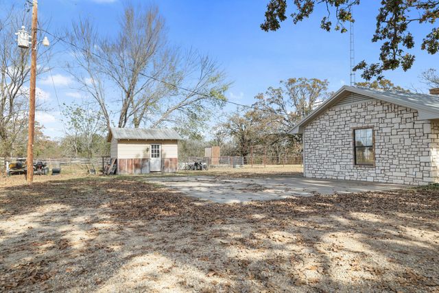 2467 County Road 1220, Lake Creek, TX 75450