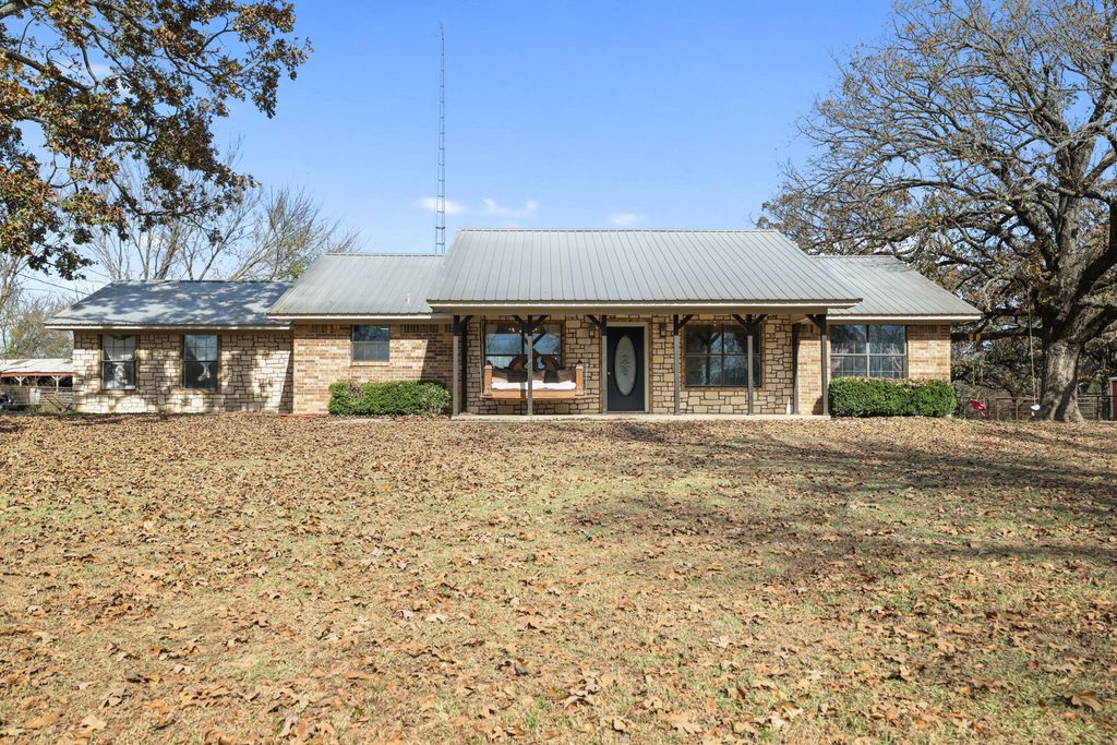2467 County Road 1220, Lake Creek, TX 75450