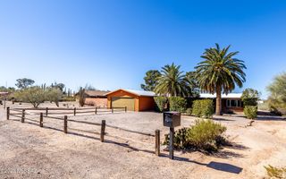 821 N Corinth Avenue, Tucson, AZ 85710