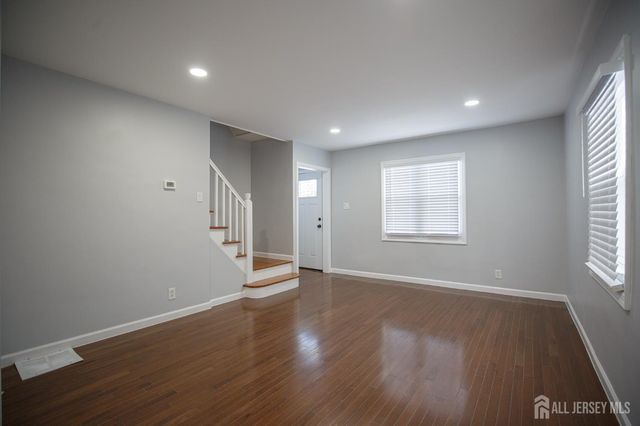 545 Olive Place, Woodbridge Proper, NJ 07095