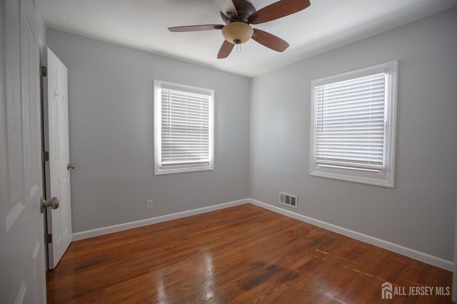 545 Olive Place, Woodbridge Proper, NJ 07095