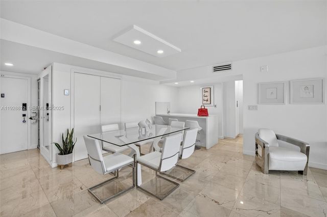 9250 W Bay Harbor Dr 5D, Bay Harbor Islands, FL 33154