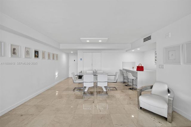 9250 W Bay Harbor Dr 5D, Bay Harbor Islands, FL 33154