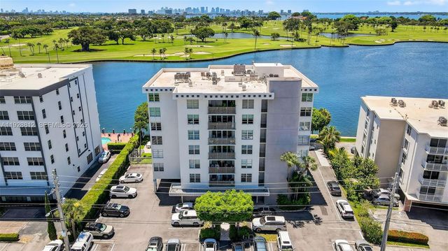 9250 W Bay Harbor Dr 5D, Bay Harbor Islands, FL 33154