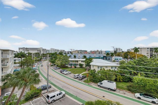 9250 W Bay Harbor Dr 5D, Bay Harbor Islands, FL 33154