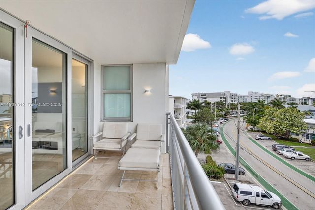 9250 W Bay Harbor Dr 5D, Bay Harbor Islands, FL 33154