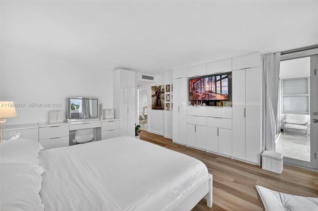 9250 W Bay Harbor Dr 5D, Bay Harbor Islands, FL 33154