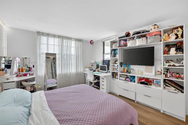 9250 W Bay Harbor Dr 5D, Bay Harbor Islands, FL 33154