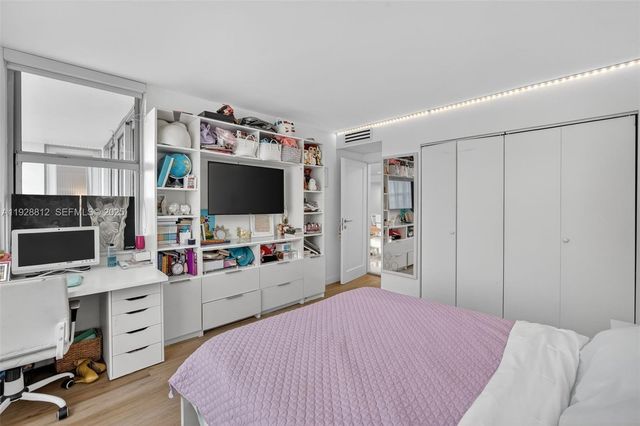 9250 W Bay Harbor Dr 5D, Bay Harbor Islands, FL 33154