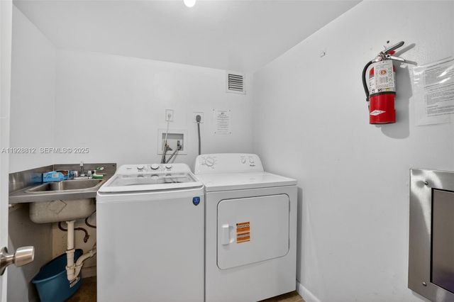 9250 W Bay Harbor Dr 5D, Bay Harbor Islands, FL 33154