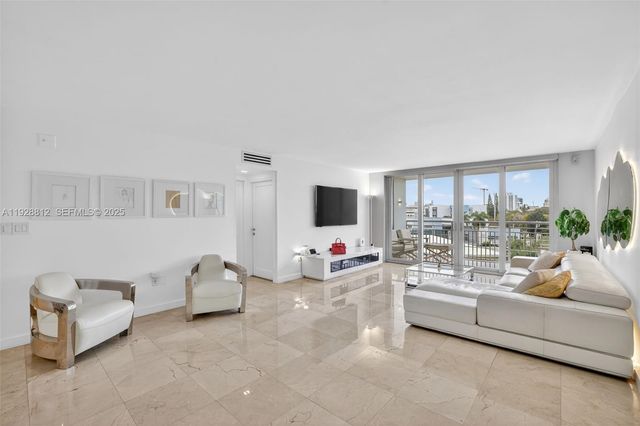 9250 W Bay Harbor Dr 5D, Bay Harbor Islands, FL 33154