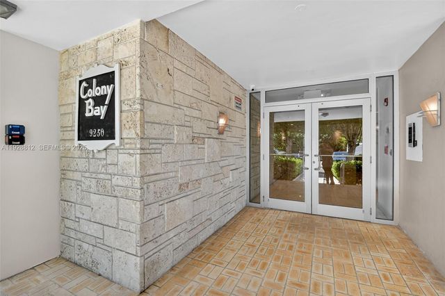 9250 W Bay Harbor Dr 5D, Bay Harbor Islands, FL 33154