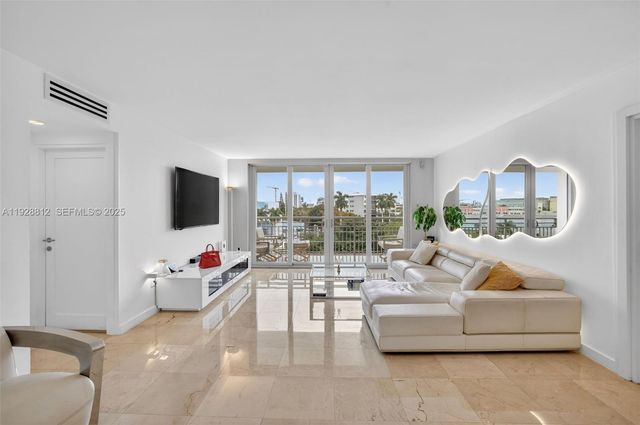 9250 W Bay Harbor Dr 5D, Bay Harbor Islands, FL 33154