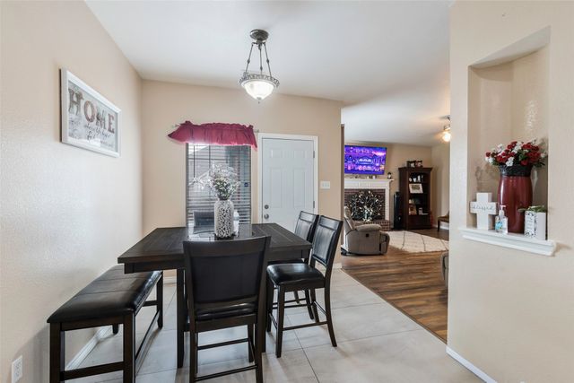 1528 Mill Creek Drive, Desoto, TX 75115