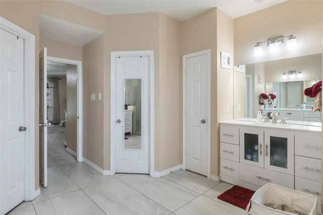 1528 Mill Creek Drive, Desoto, TX 75115