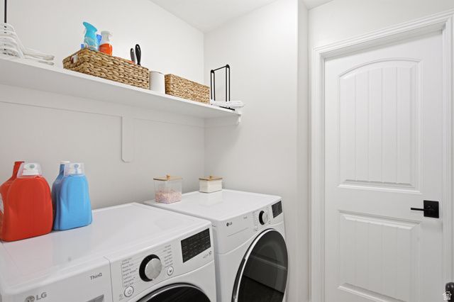 1064 W 2050 S, Syracuse, UT 84075