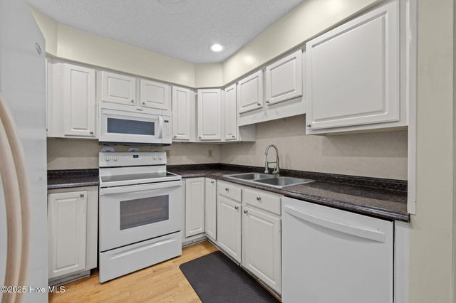 1106 Caracara Drive, New Bern, NC 28560